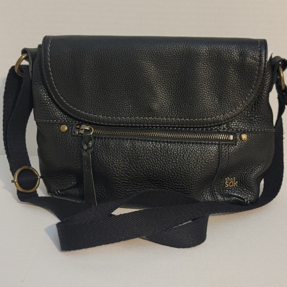 EUC The Sak Black Leather Crossbody Bag